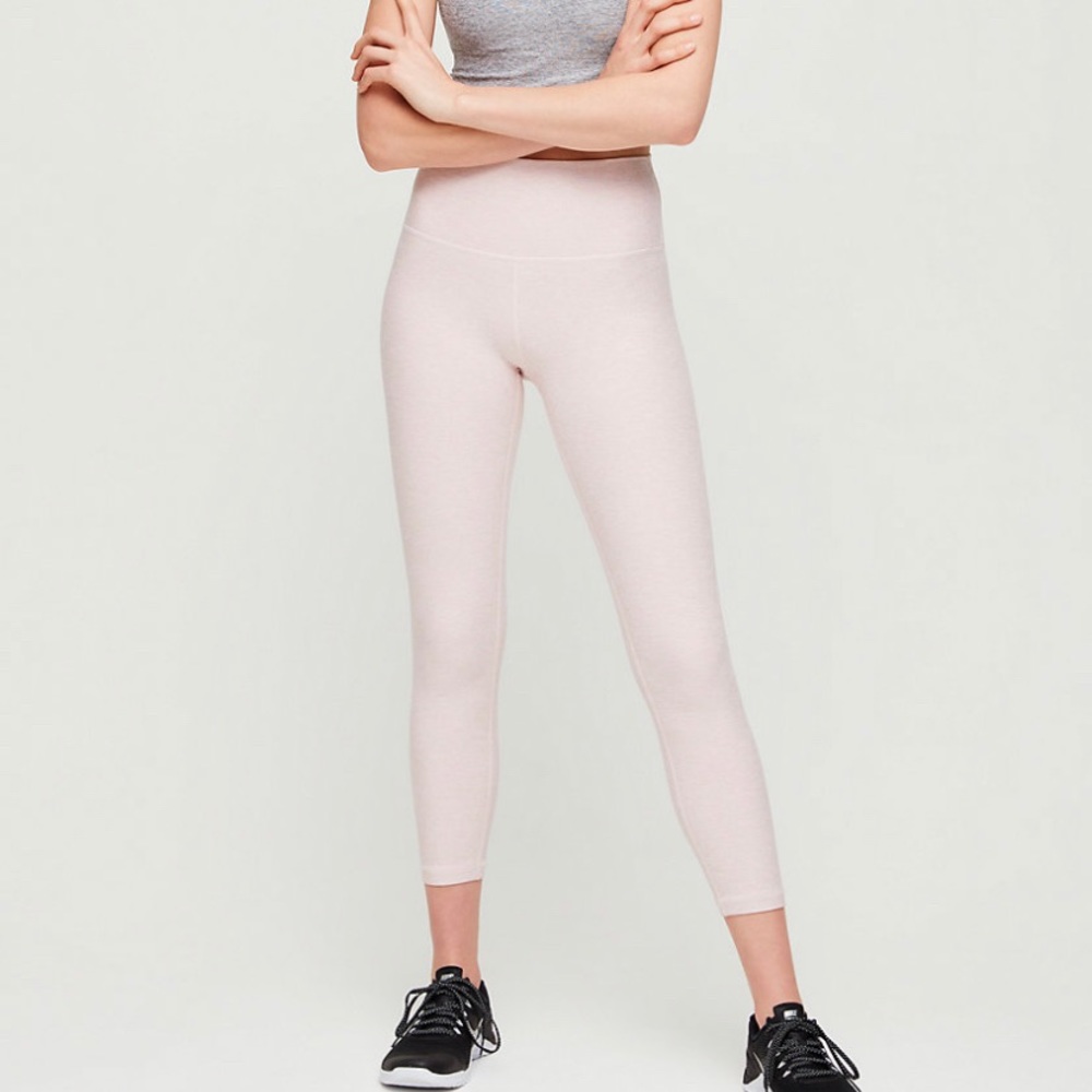 NWT Aritzia cropped leggings